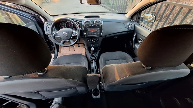 Dacia Sandero 1.0, снимка 9 - Автомобили и джипове - 47228260