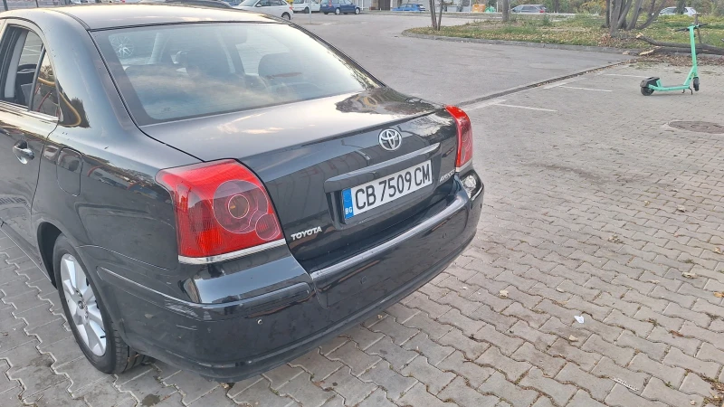 Toyota Avensis, снимка 15 - Автомобили и джипове - 47808642