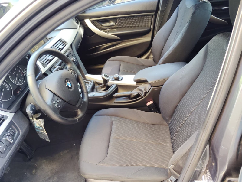 BMW 320, снимка 8 - Автомобили и джипове - 47786743