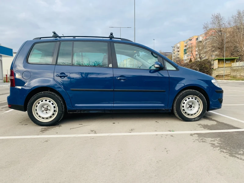 VW Touran, снимка 6 - Автомобили и джипове - 48358202