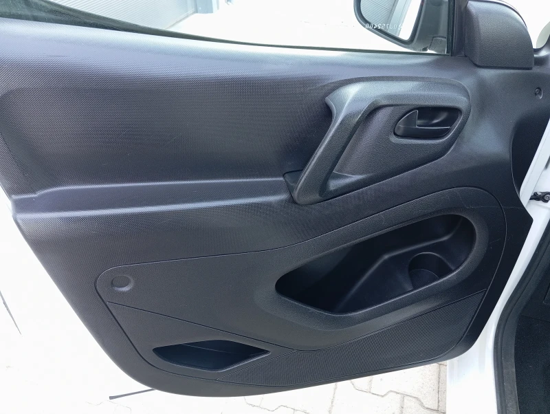 Peugeot Partner 1.6 hdi ЛИЗИНГ , снимка 8 - Автомобили и джипове - 50777542