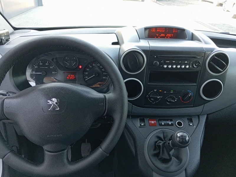 Peugeot Partner 1.6 hdi ЛИЗИНГ , снимка 9 - Автомобили и джипове - 50777542