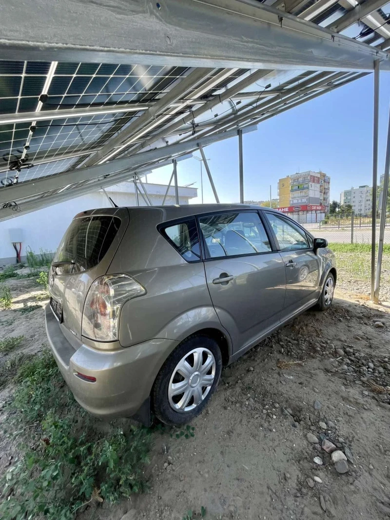 Toyota Corolla verso 2.0d 116 кс., снимка 6 - Автомобили и джипове - 51918603