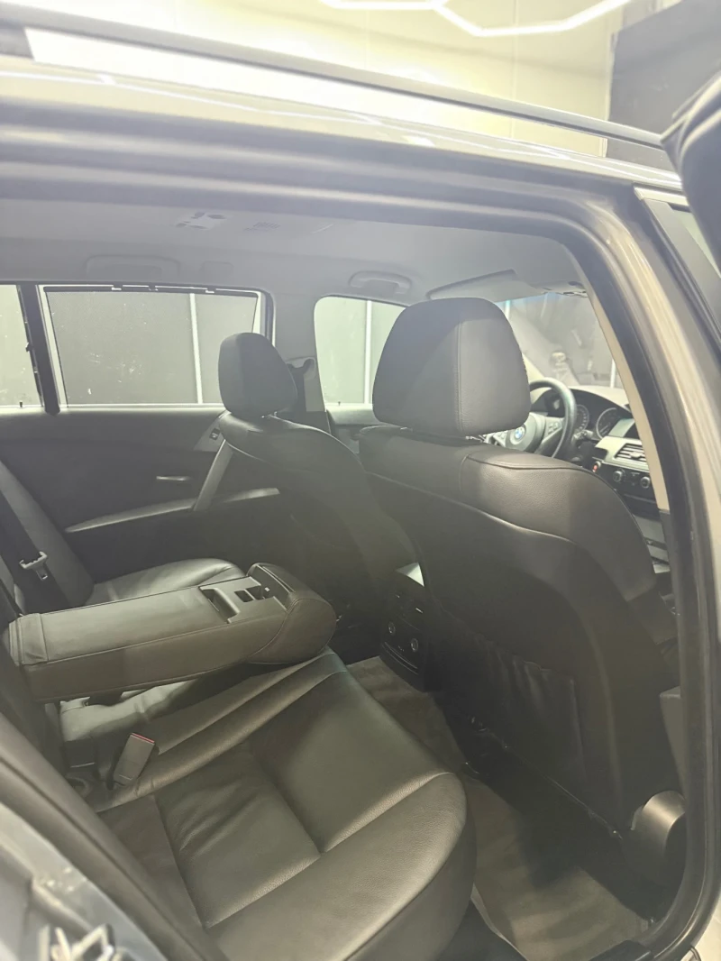 BMW 525 i Швейцария , снимка 11 - Автомобили и джипове - 51746103