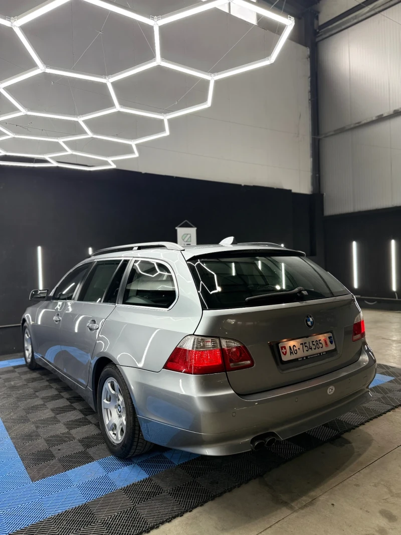 BMW 525 i Швейцария , снимка 4 - Автомобили и джипове - 51746103