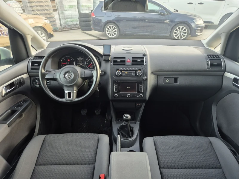 VW Touran 1.6TDI* TOP* HIGHLINE* , снимка 14 - Автомобили и джипове - 51823189