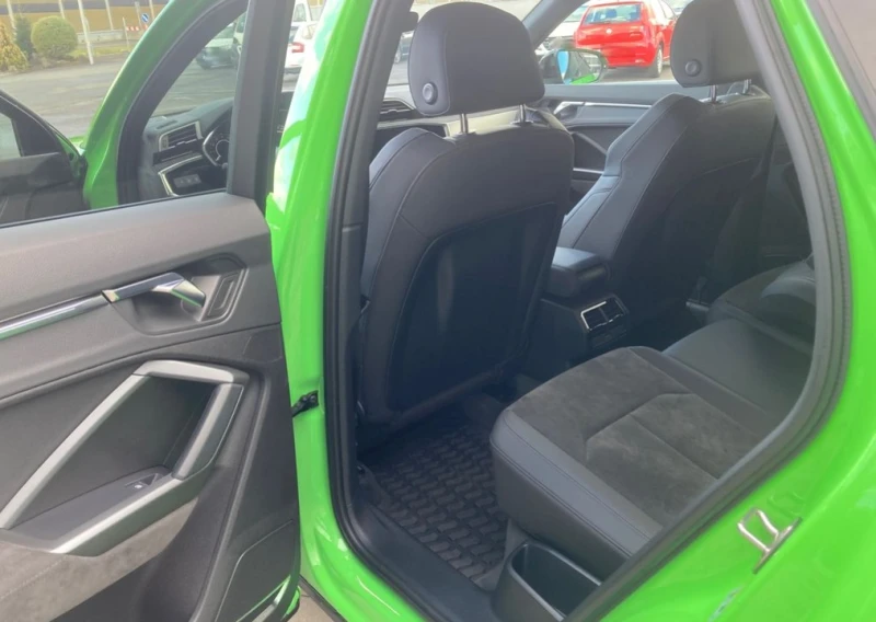 Audi RSQ3 2.5 TFSI Sportback, снимка 9 - Автомобили и джипове - 52549796