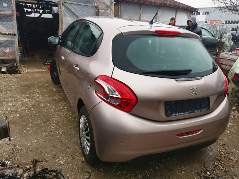 Peugeot 208 1.4hdi, снимка 2 - Автомобили и джипове - 28368567