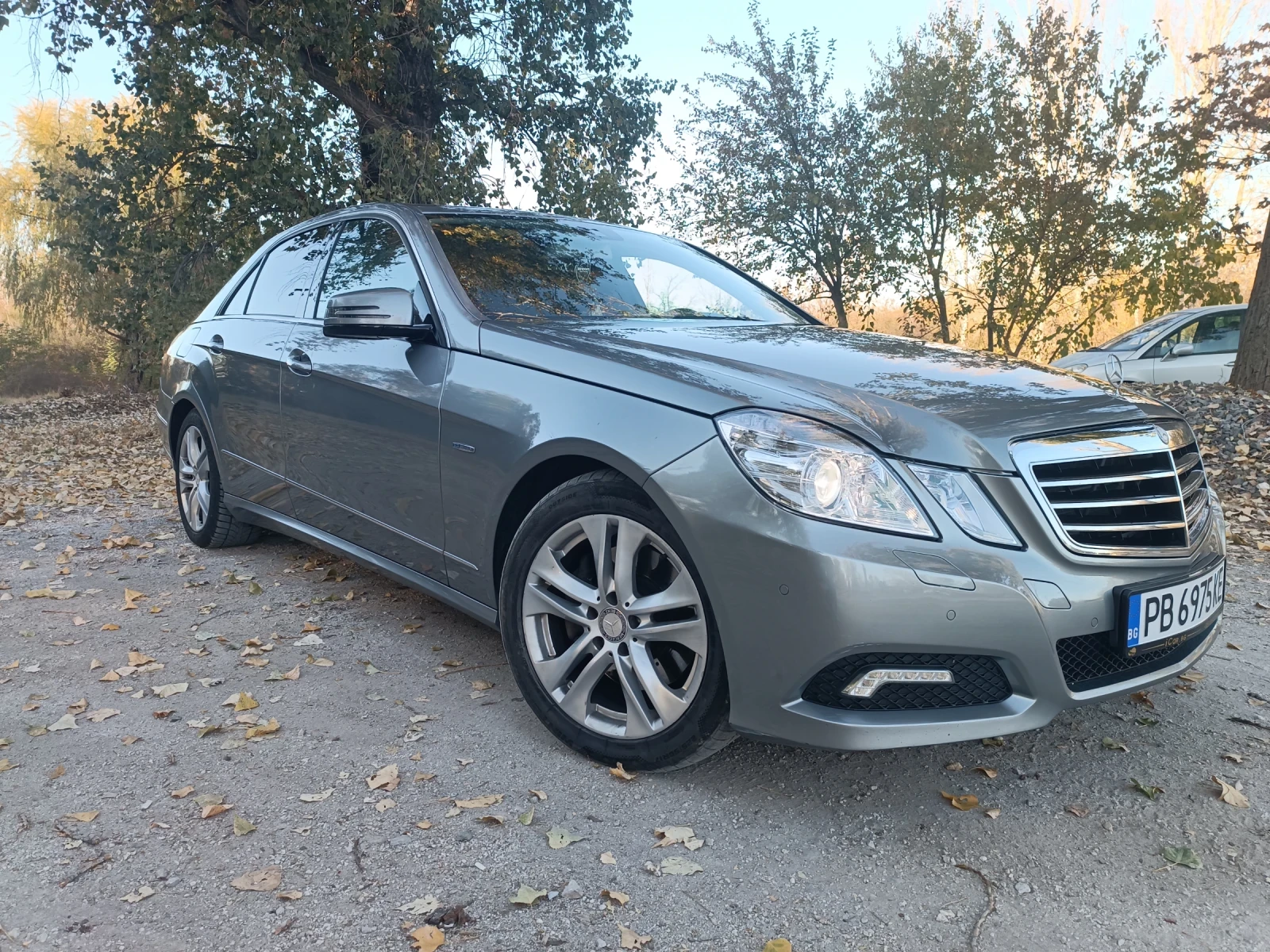 Mercedes-Benz E 350  - изображение 3