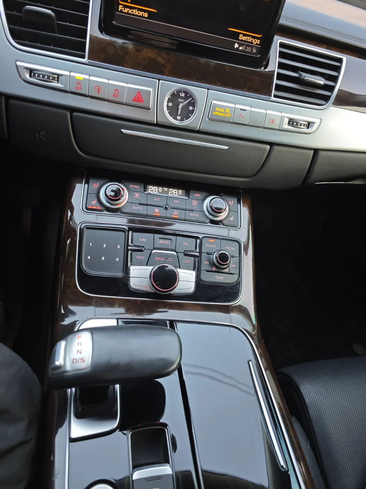Audi A8 s8 - изображение 8