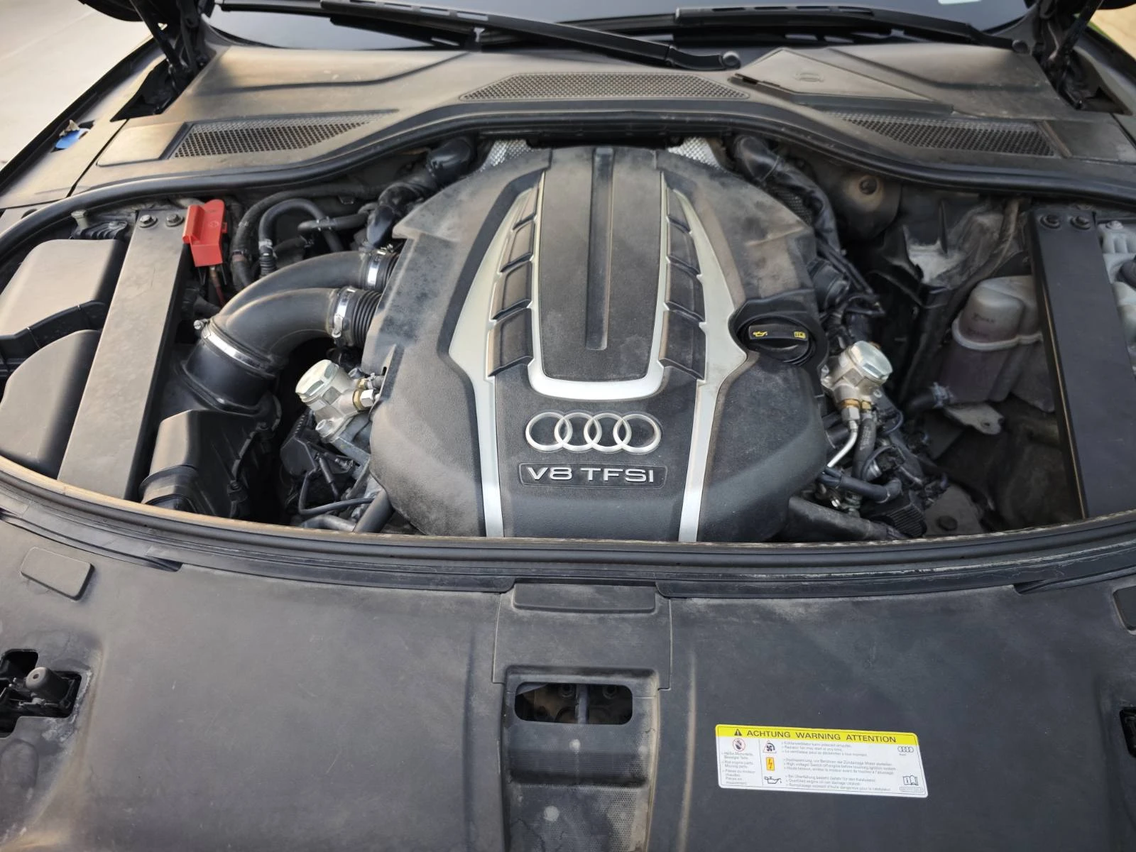 Audi A8 s8 - изображение 4