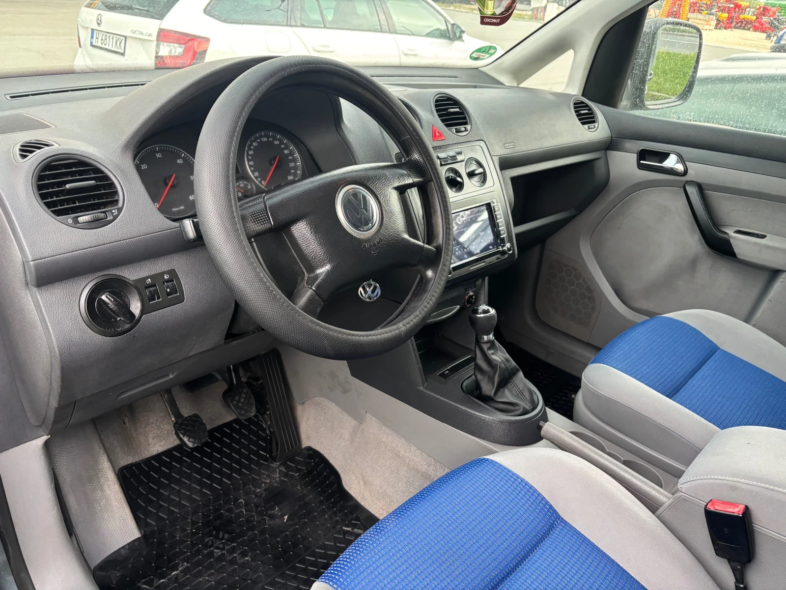 VW Caddy 1.9TDI  LIFE  7 места - изображение 6