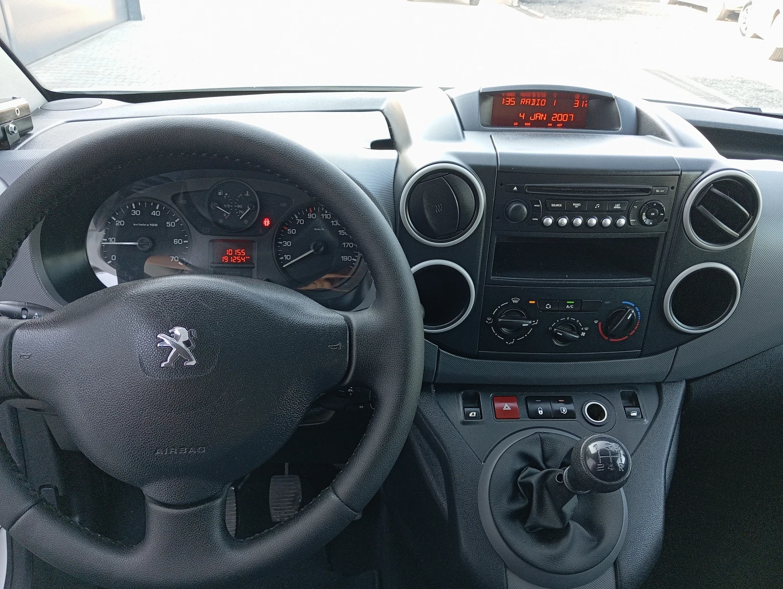 Peugeot Partner 1.6 hdi ЛИЗИНГ  - изображение 9