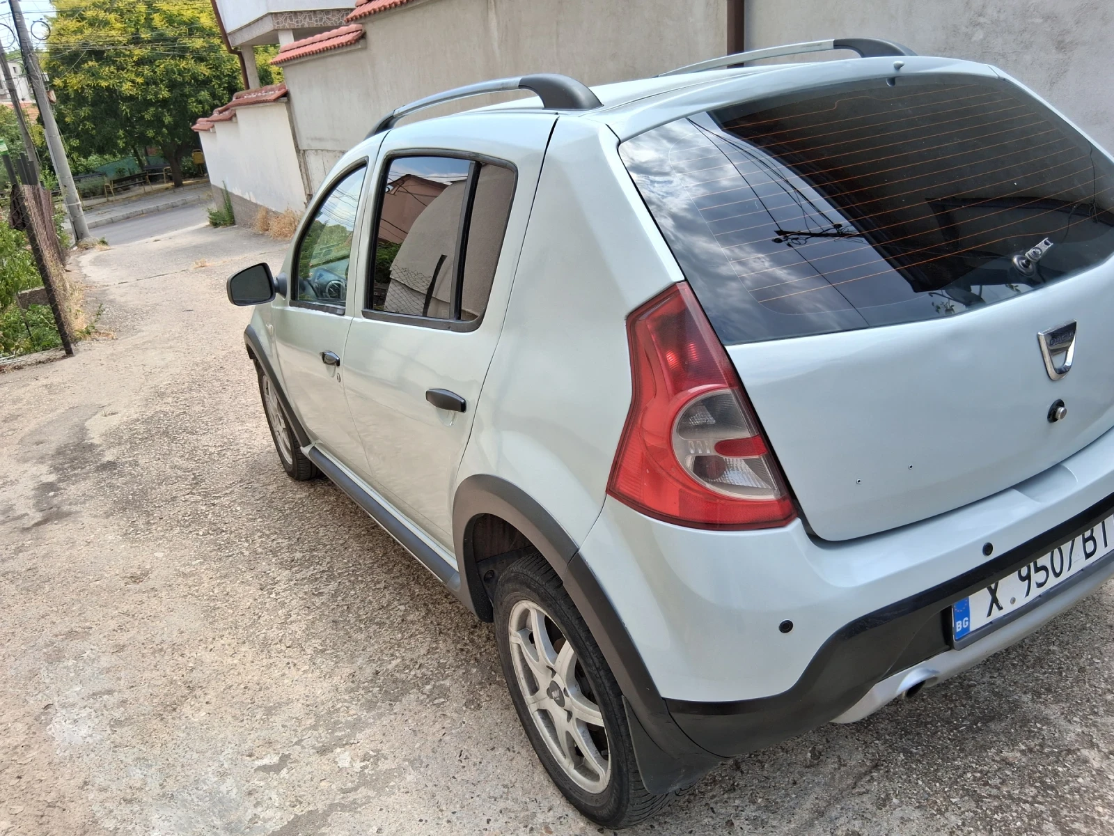 Dacia Sandero  1.6 benzin gas - изображение 6