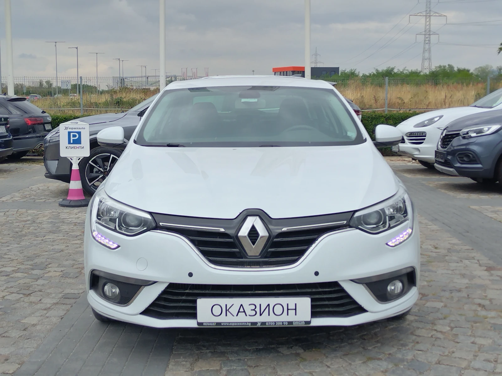 Renault Megane 1.3TCe 140 к.с./Life - изображение 2