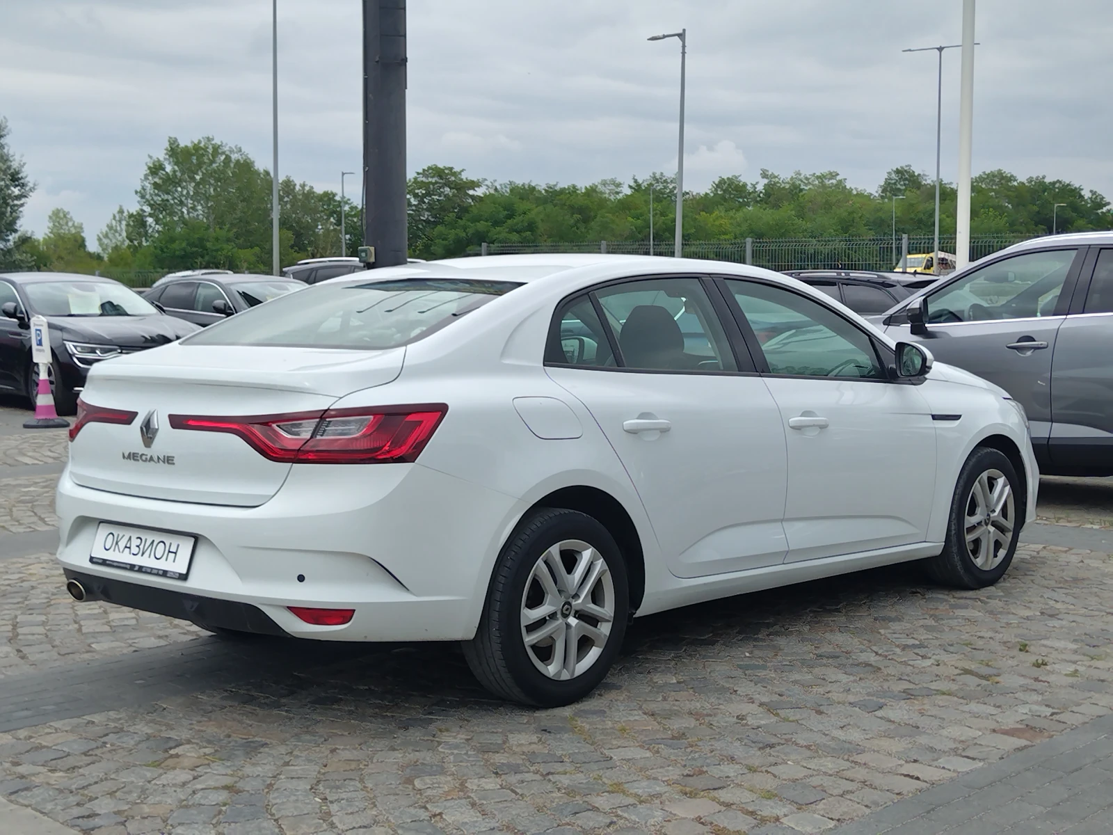 Renault Megane 1.3TCe 140 к.с./Life - изображение 4