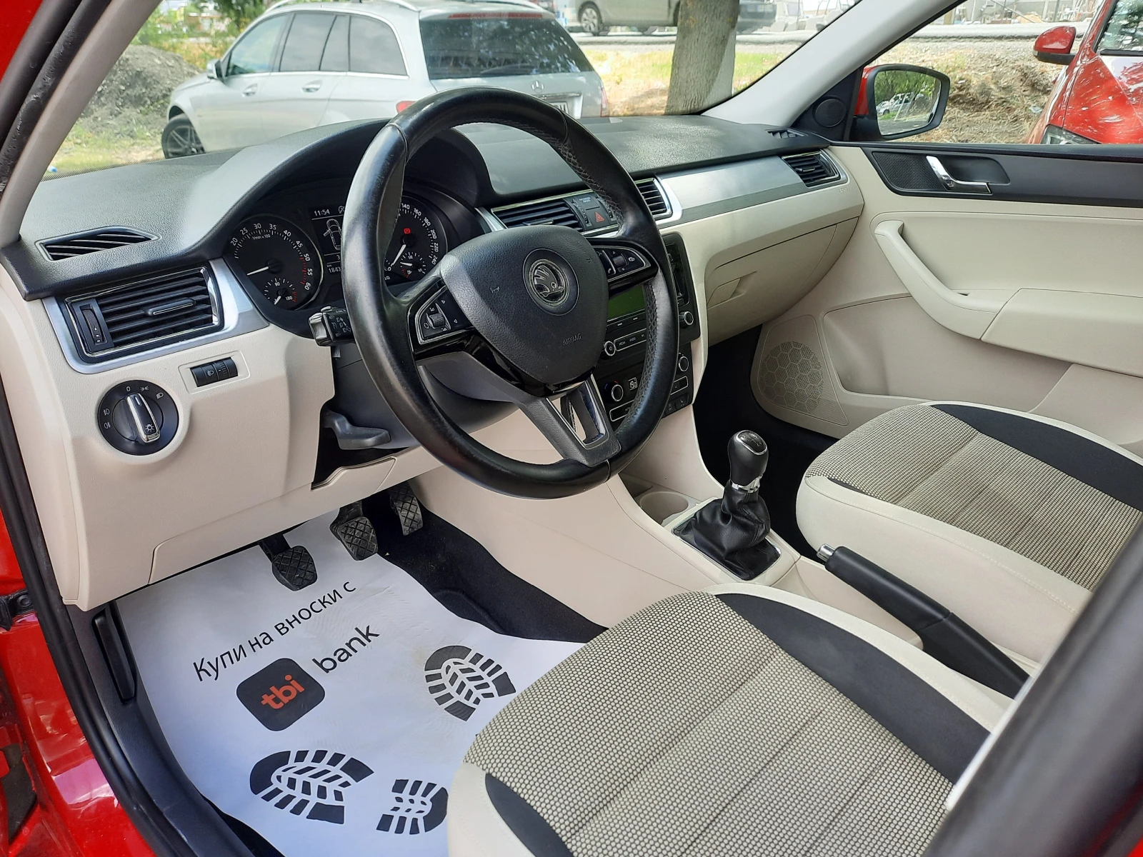 Skoda Rapid 1.6 TDI - изображение 8