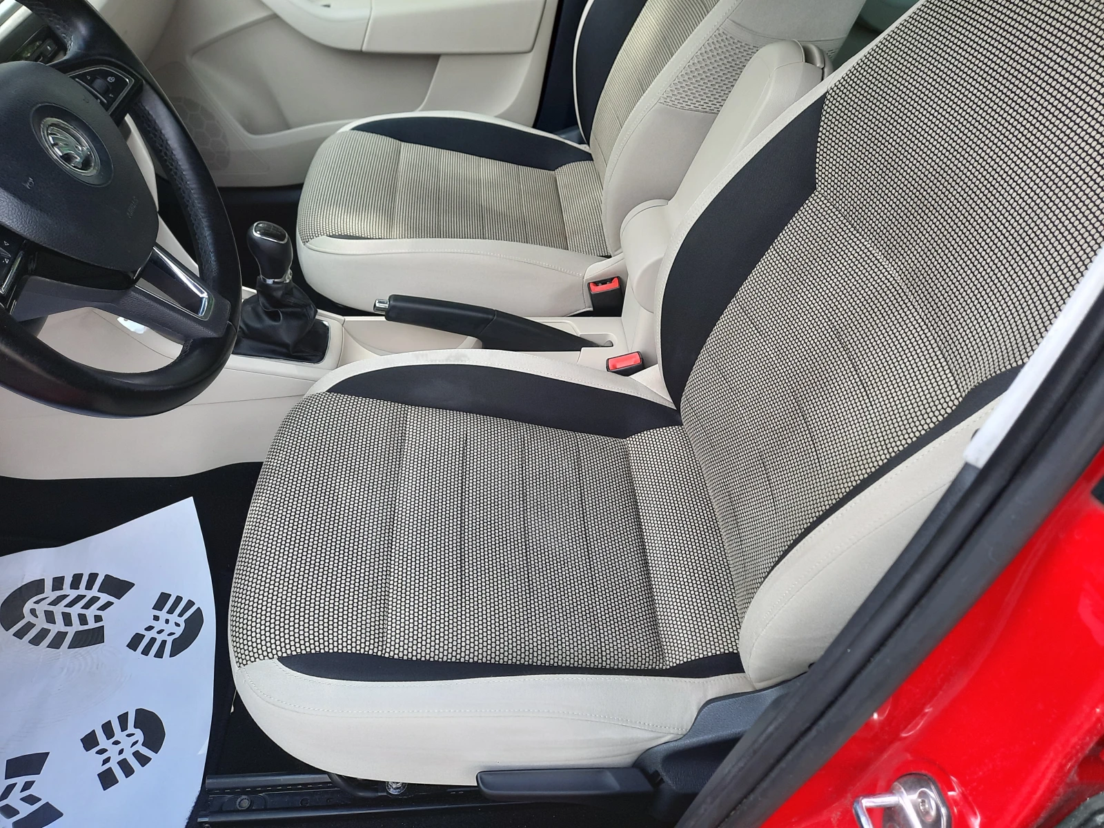 Skoda Rapid 1.6 TDI - изображение 9