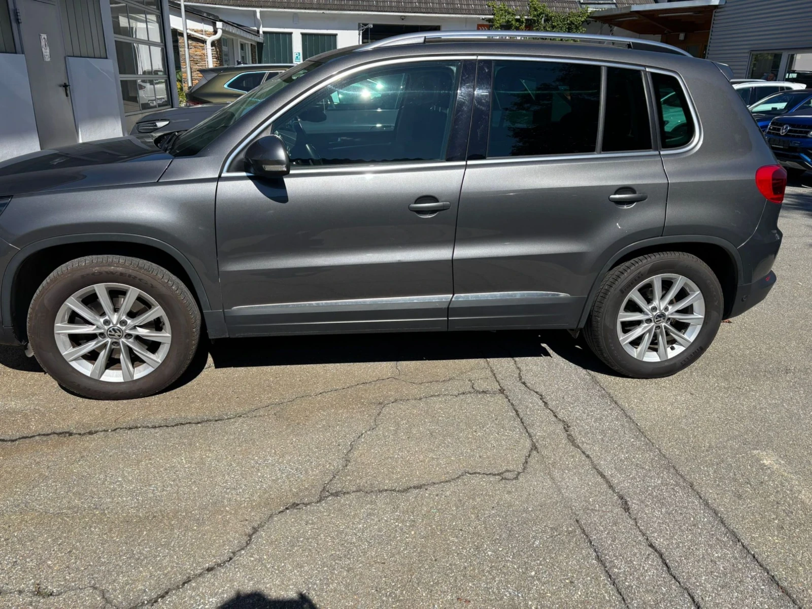 VW Tiguan 2.0TDI - изображение 7
