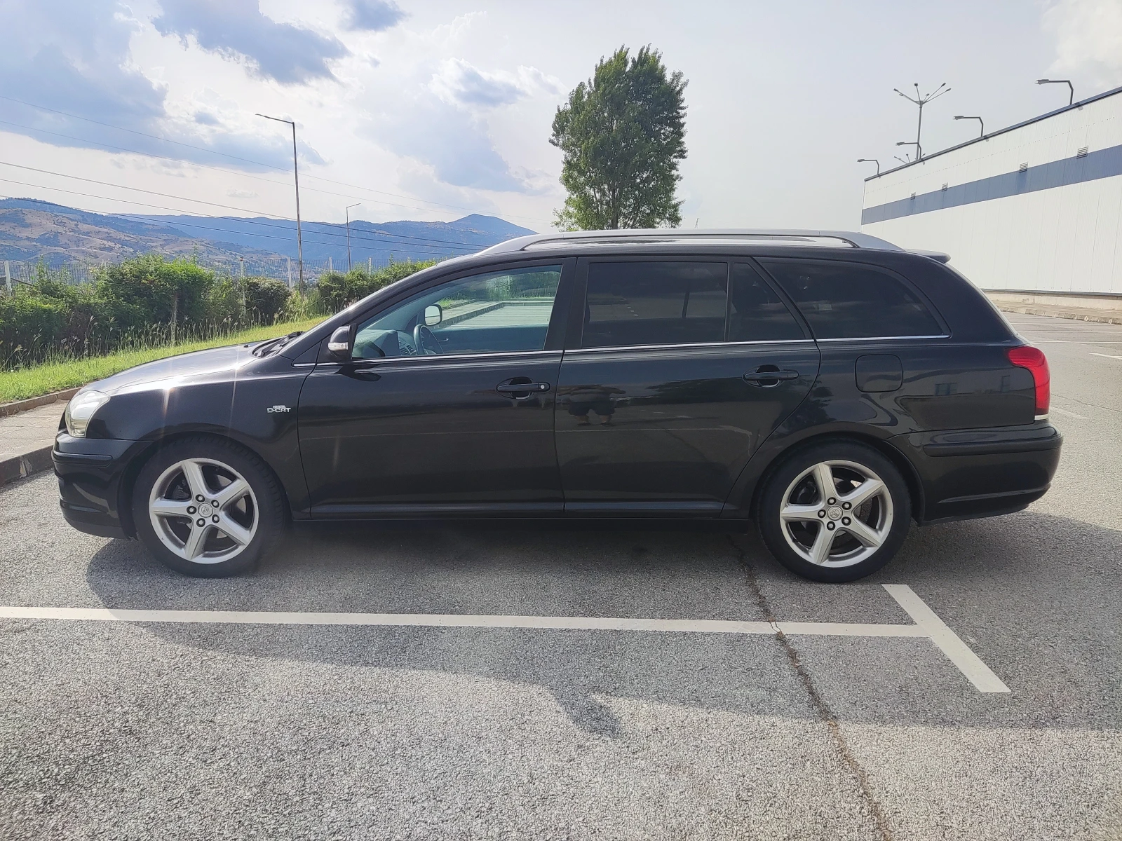 Toyota Avensis, снимка 7 - Автомобили и джипове - 53932933