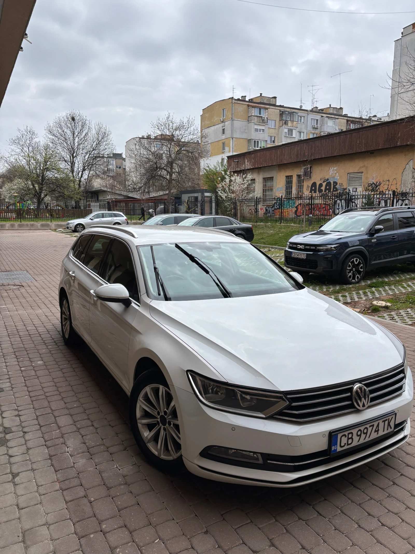 VW Passat 2.0TDI, снимка 6 - Автомобили и джипове - 54040437
