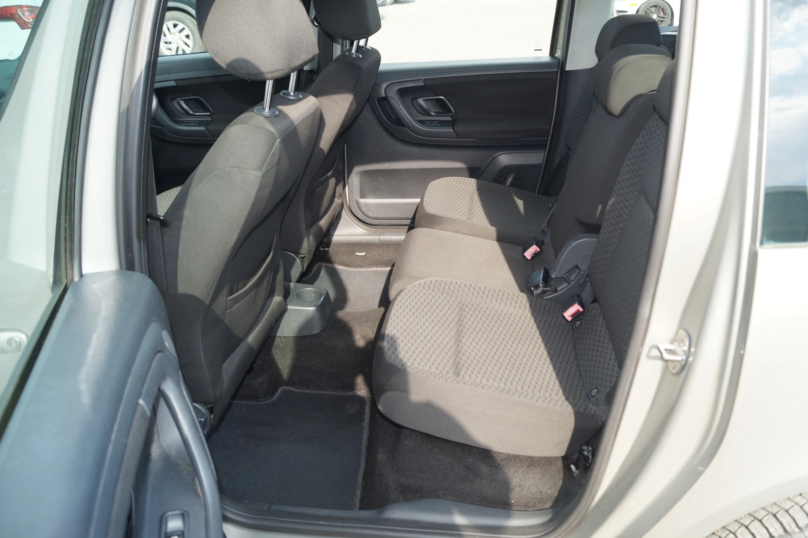 Skoda Roomster, снимка 8 - Автомобили и джипове - 54597112