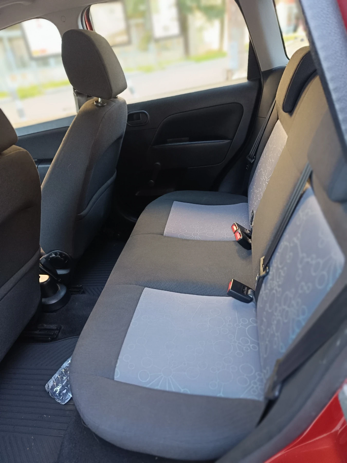 Ford Fiesta, снимка 4 - Автомобили и джипове - 55048269