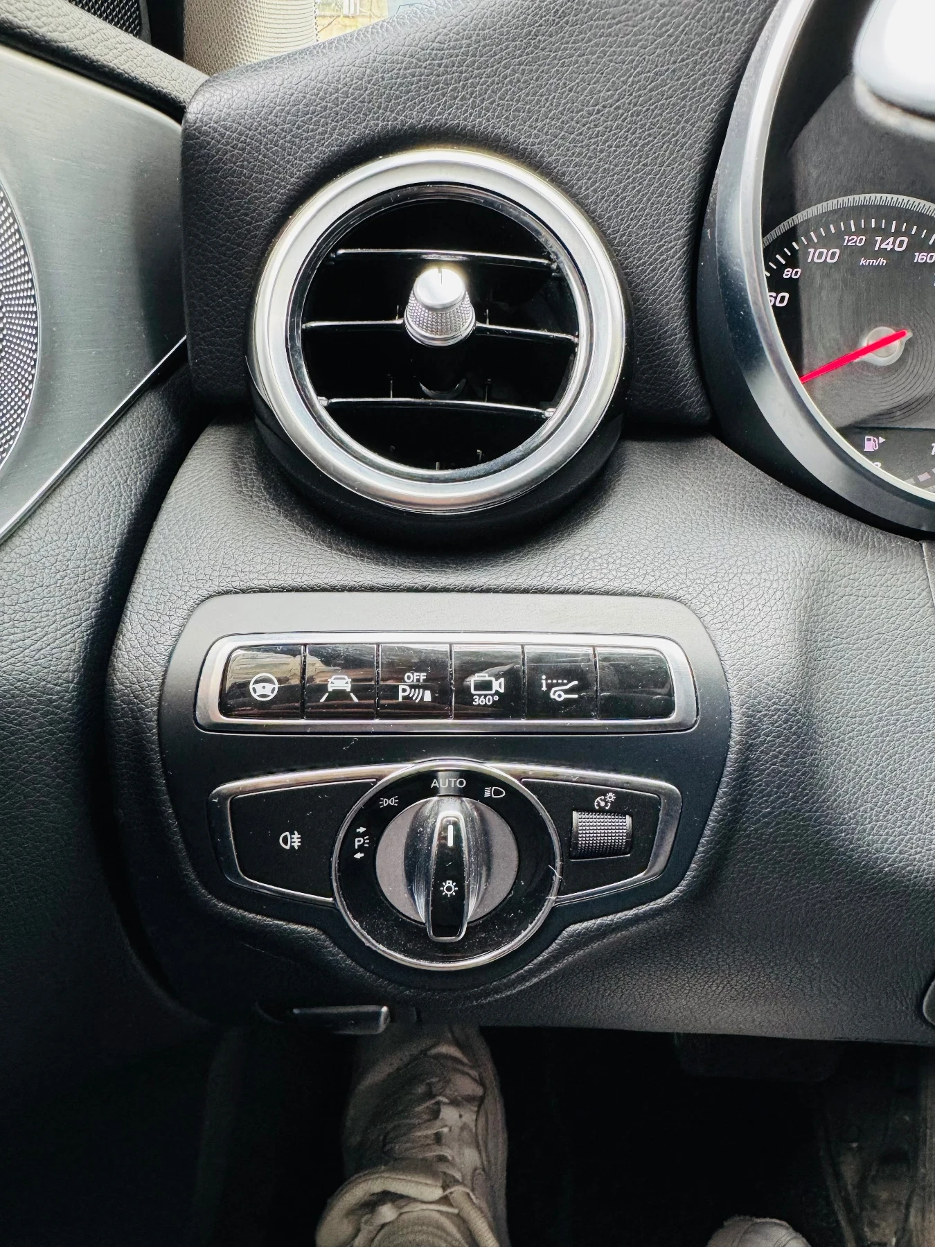 Mercedes-Benz C 200, снимка 6 - Автомобили и джипове - 55054241