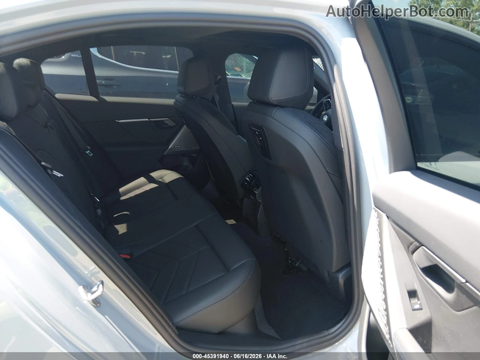 BMW 530 X-Drive* Distronic* H/К* Nardo Gray* Цена до БГ, снимка 8 - Автомобили и джипове - 55555044