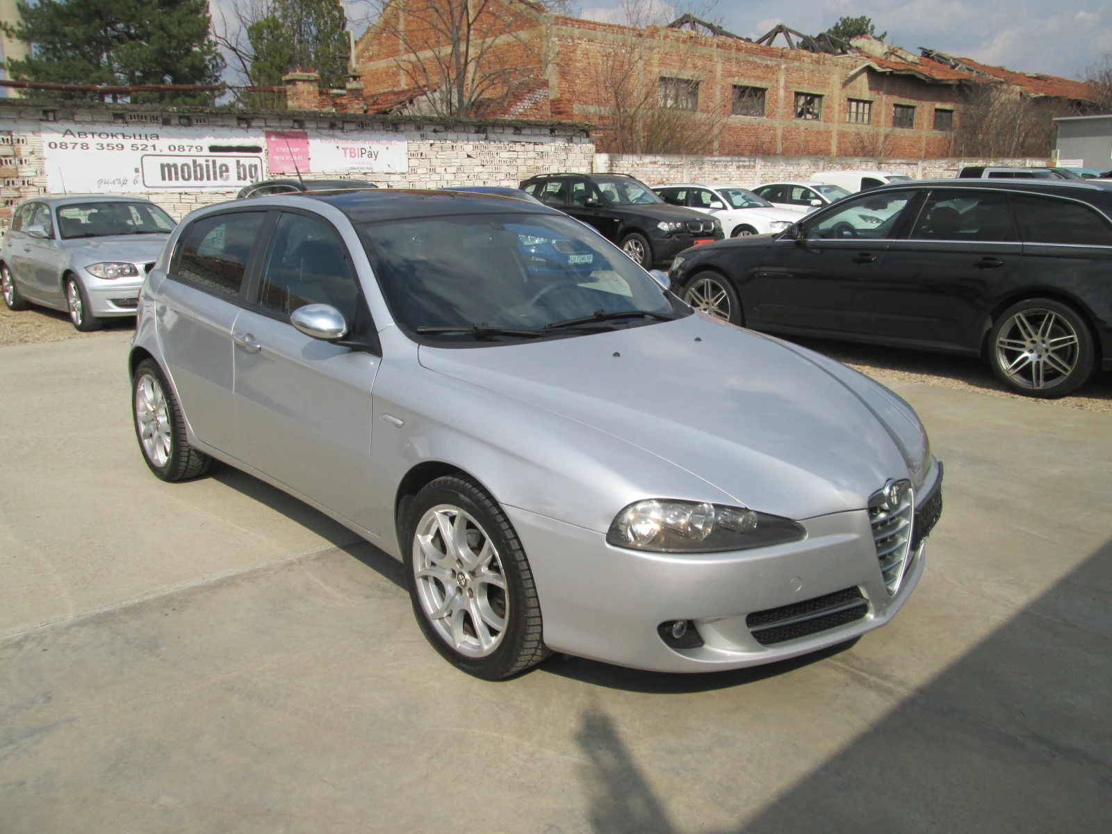Alfa Romeo 147 1.6I 105kc.КЛИМАТИК-СЕРВИЗНА ИСТОРИЯ, снимка 2 - Автомобили и джипове - 55732763