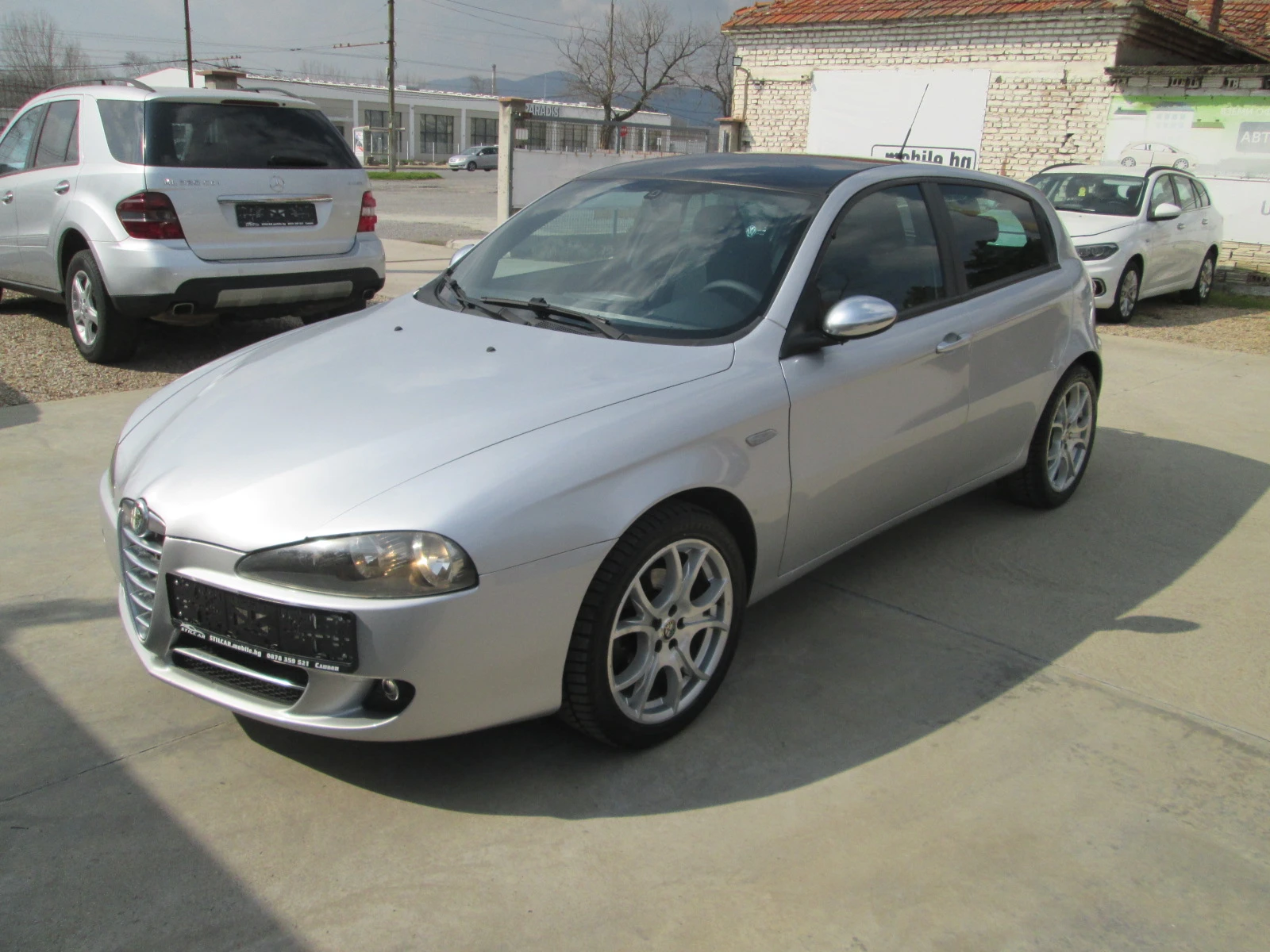 Alfa Romeo 147 1.6I 105kc.КЛИМАТИК-СЕРВИЗНА ИСТОРИЯ, снимка 8 - Автомобили и джипове - 55732763