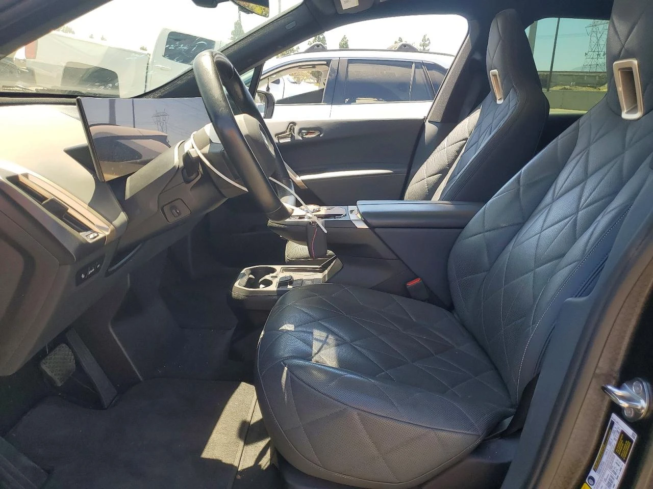 BMW iX M60, снимка 7 - Автомобили и джипове - 55756008