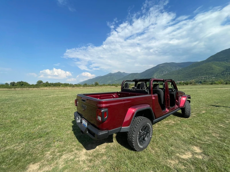 Jeep Wrangler Gladiator Willys 3.6 Наличен, снимка 8 - Автомобили и джипове - 40852287