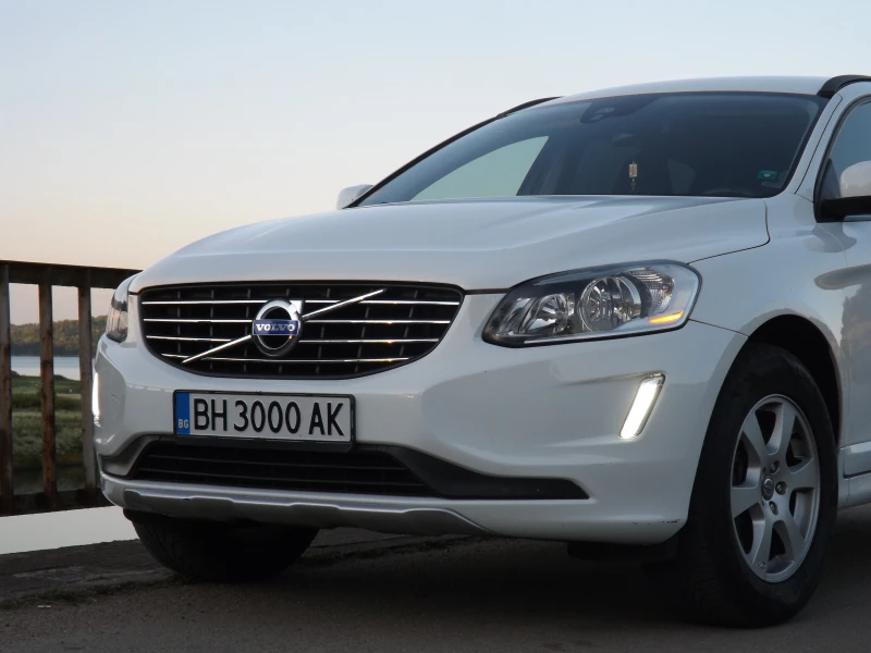 Volvo XC60 D5244T17, снимка 3 - Автомобили и джипове - 48631585