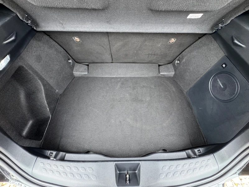 Toyota C-HR 1.8 Hybrid Lounge , снимка 17 - Автомобили и джипове - 53389561