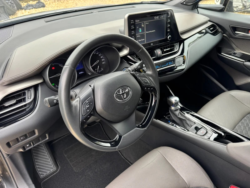 Toyota C-HR 1.8 Hybrid Lounge , снимка 12 - Автомобили и джипове - 53389561