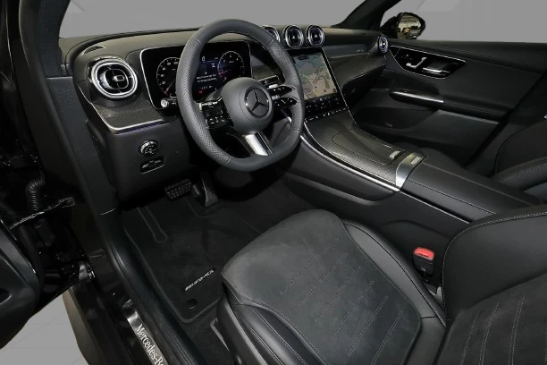 Mercedes-Benz GLC 220 d 4Matic Coupe = AMG Line = Advanced Plus Гаранция - изображение 4