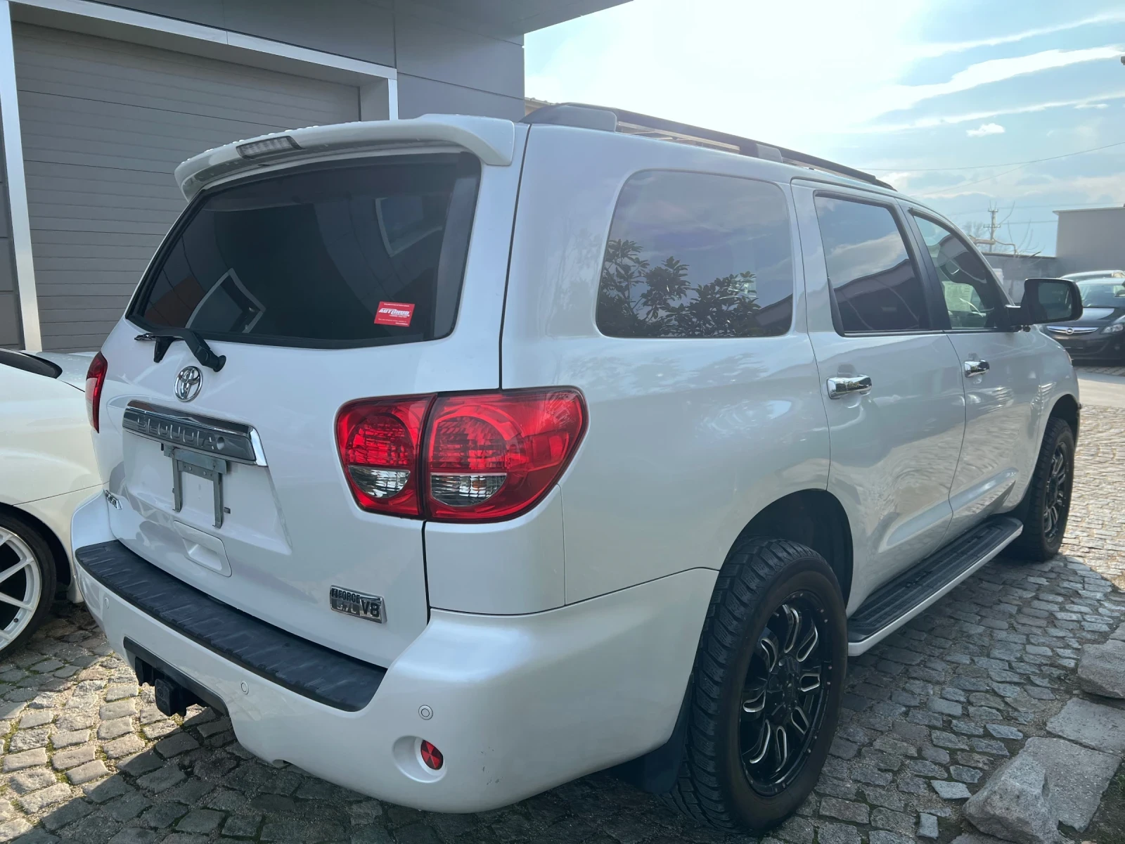 Toyota Sequoia 5.7 Platinum - изображение 5