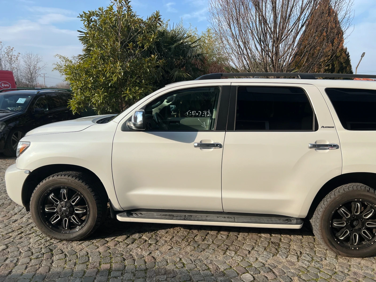 Toyota Sequoia 5.7 Platinum - изображение 8