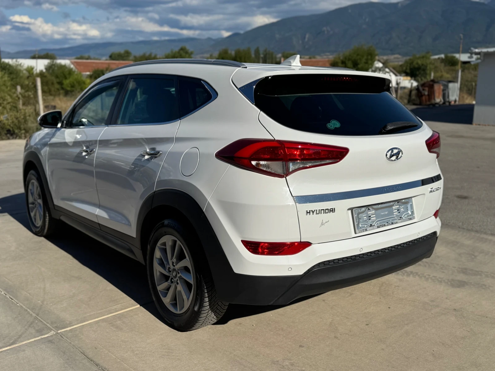 Hyundai Tucson 1.7crdi Xposible - изображение 5