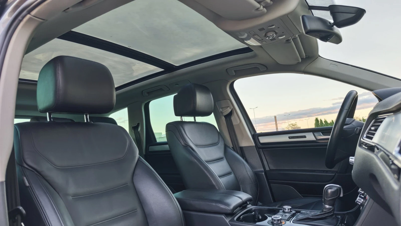 VW Touareg 3.0TDI 240kc.4x4  | Mobile.bg   17