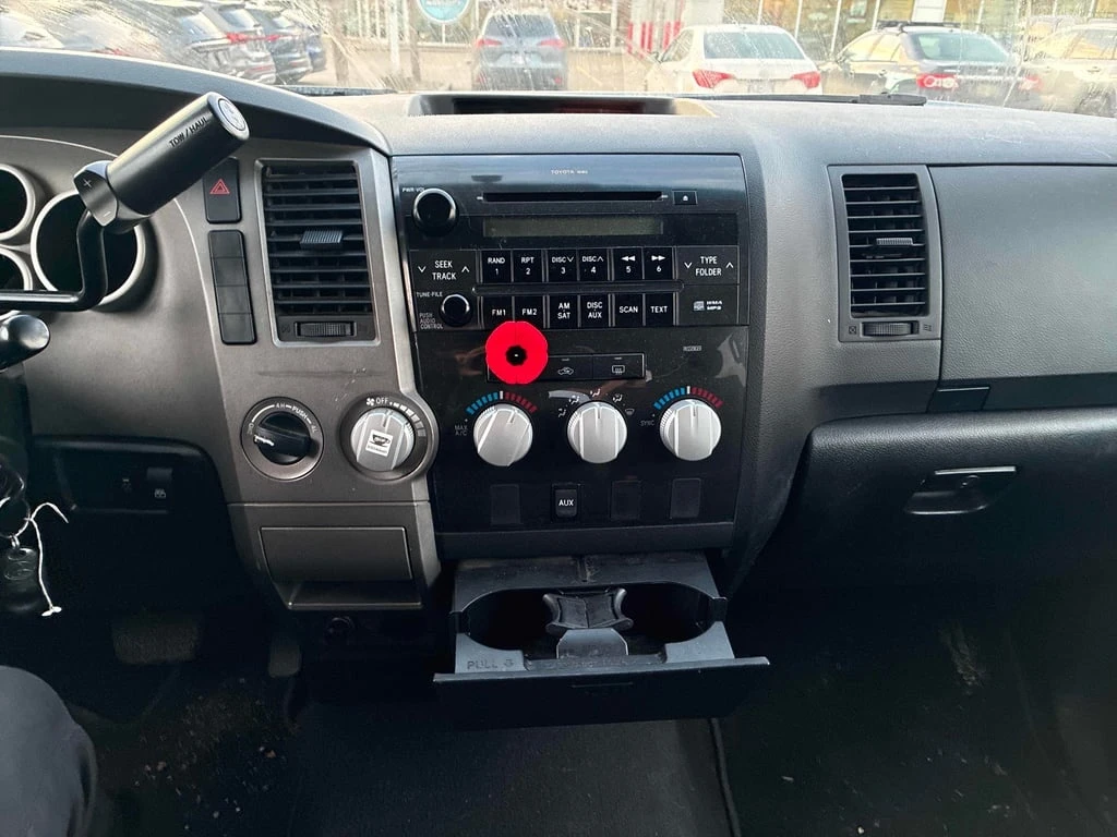 Toyota Tundra * SR5 * CARFAX * ��� ������������ ������ | Mobile.bg � ����������� 9