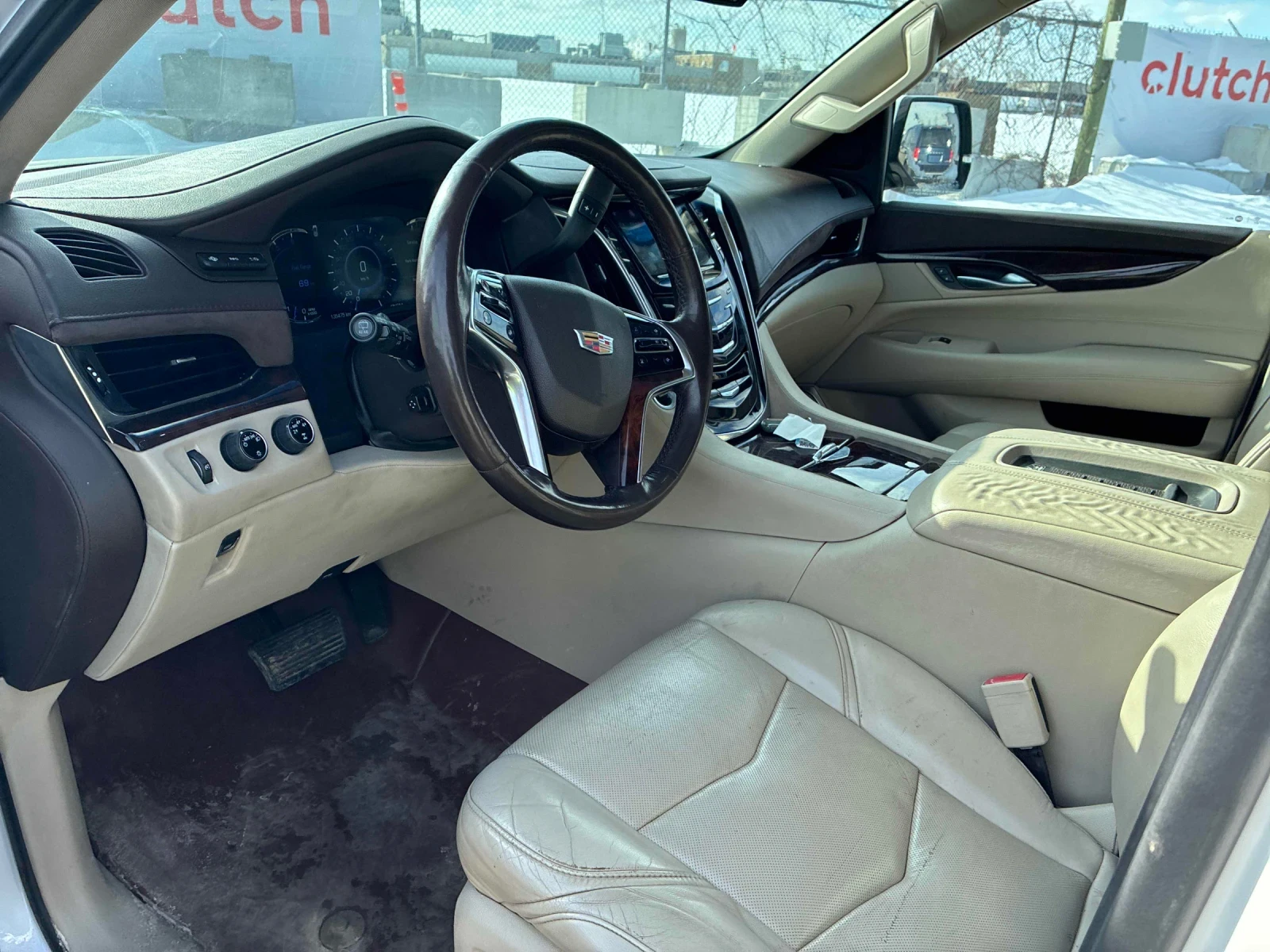 Cadillac Escalade Premium Collection | Обдухване | Сервизна история  - изображение 7