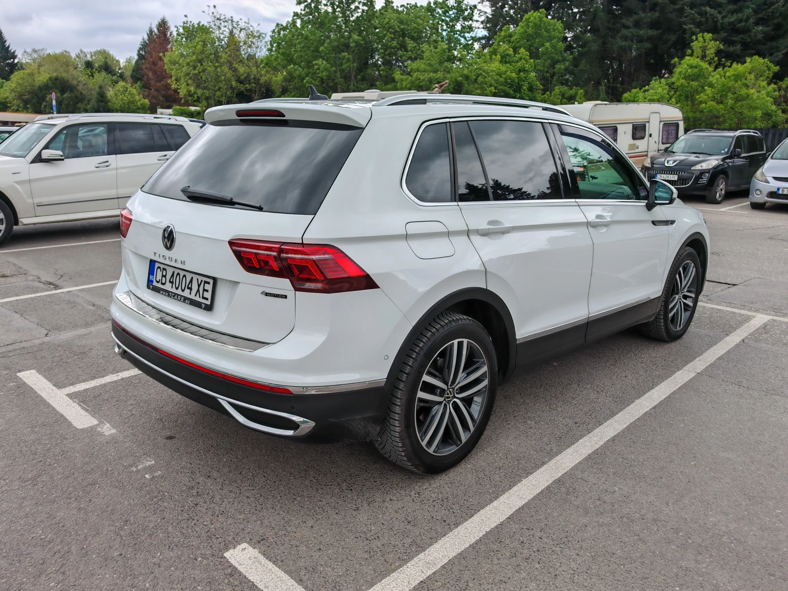 VW Tiguan 2.0 TDI* DIST* HARMAN* VIRTUAL* 360* HEAD-UP* LED, снимка 3 - Автомобили и джипове - 54542111