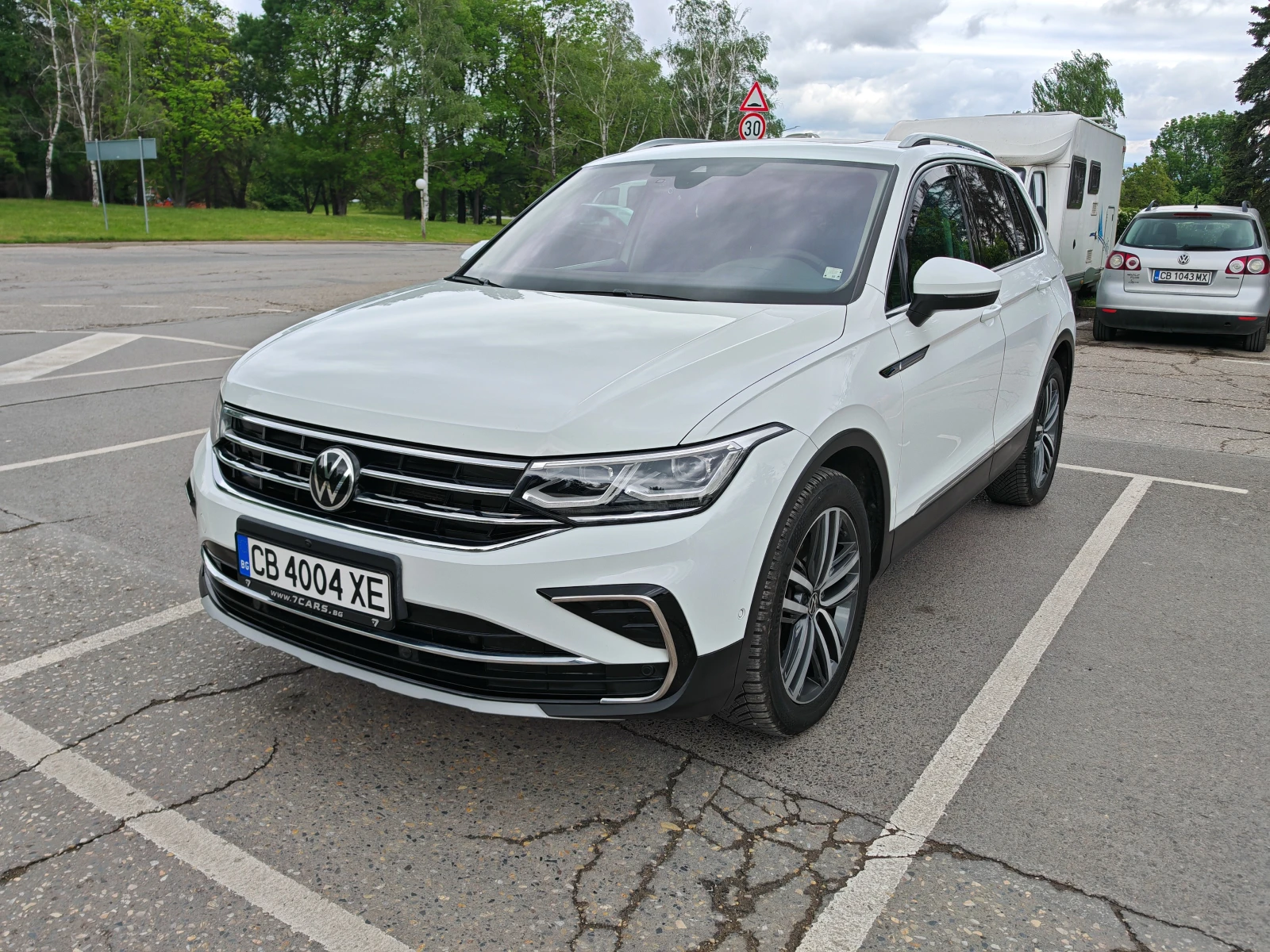 VW Tiguan 2.0 TDI* DIST* HARMAN* VIRTUAL* 360* HEAD-UP* LED