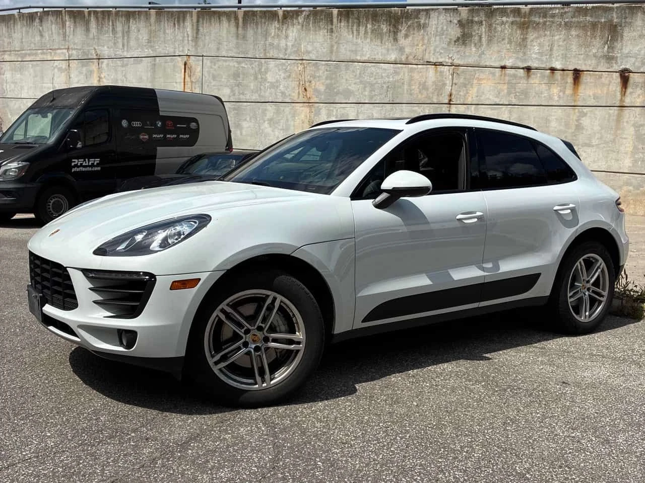 Porsche Macan S  CARFAX, снимка 2 - Автомобили и джипове - 55711671