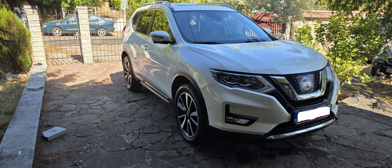 Nissan X-trail, снимка 2 - Автомобили и джипове - 56159672