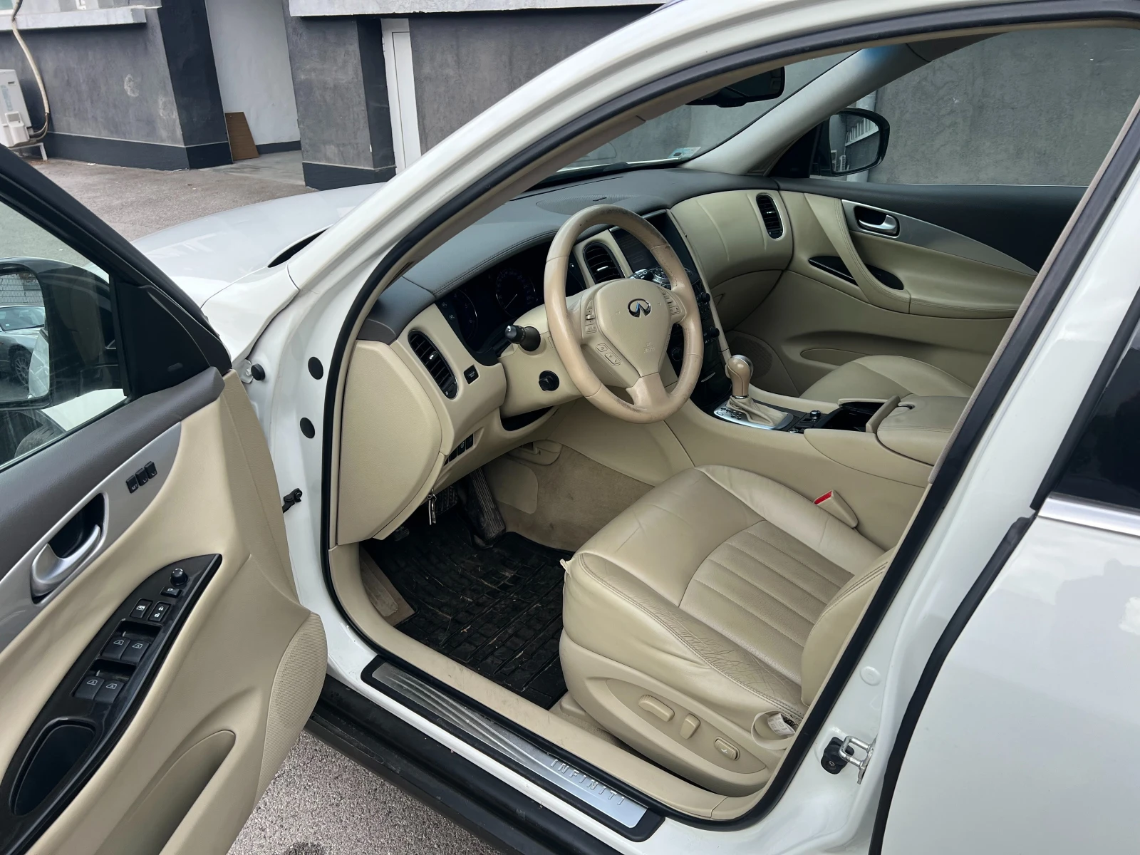 Infiniti Ex30, снимка 5 - Автомобили и джипове - 56553375