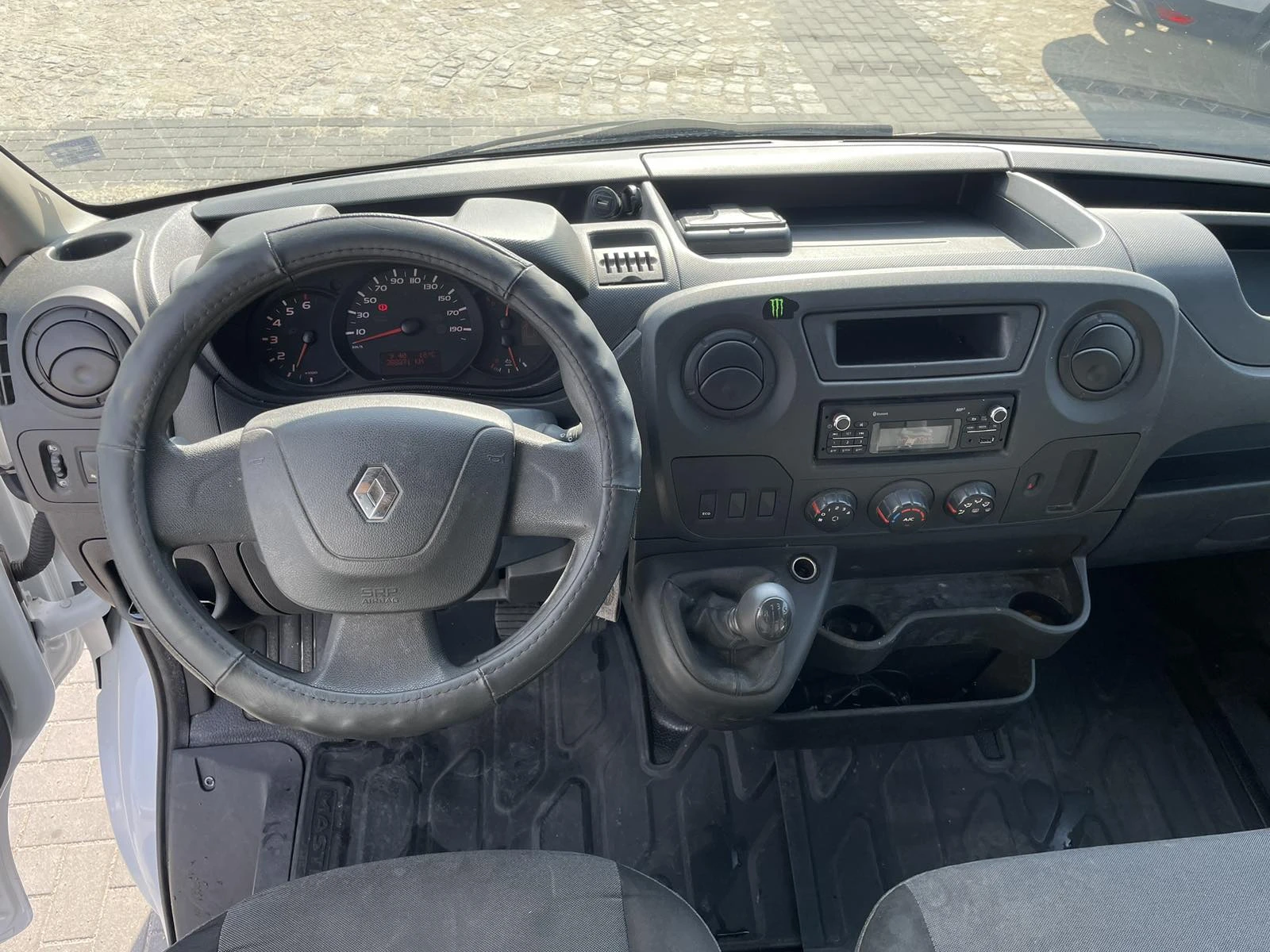 Renault Master 2.3dCi/130к.с. - изображение 8