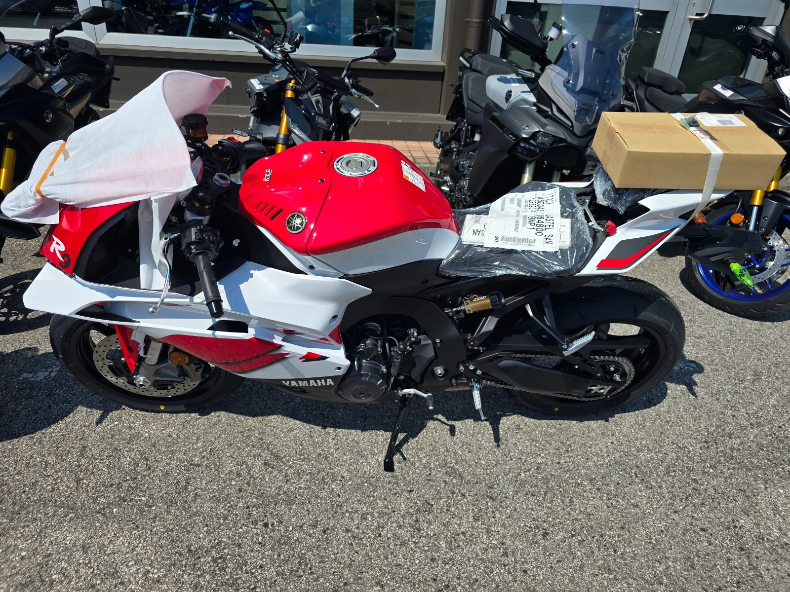 Yamaha Yzf R9 70th 2026, снимка 4 - Мотоциклети и мототехника - 54888824